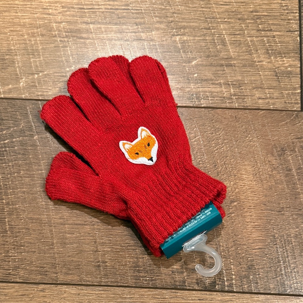 Cozy Red Fox Gloves for Kids